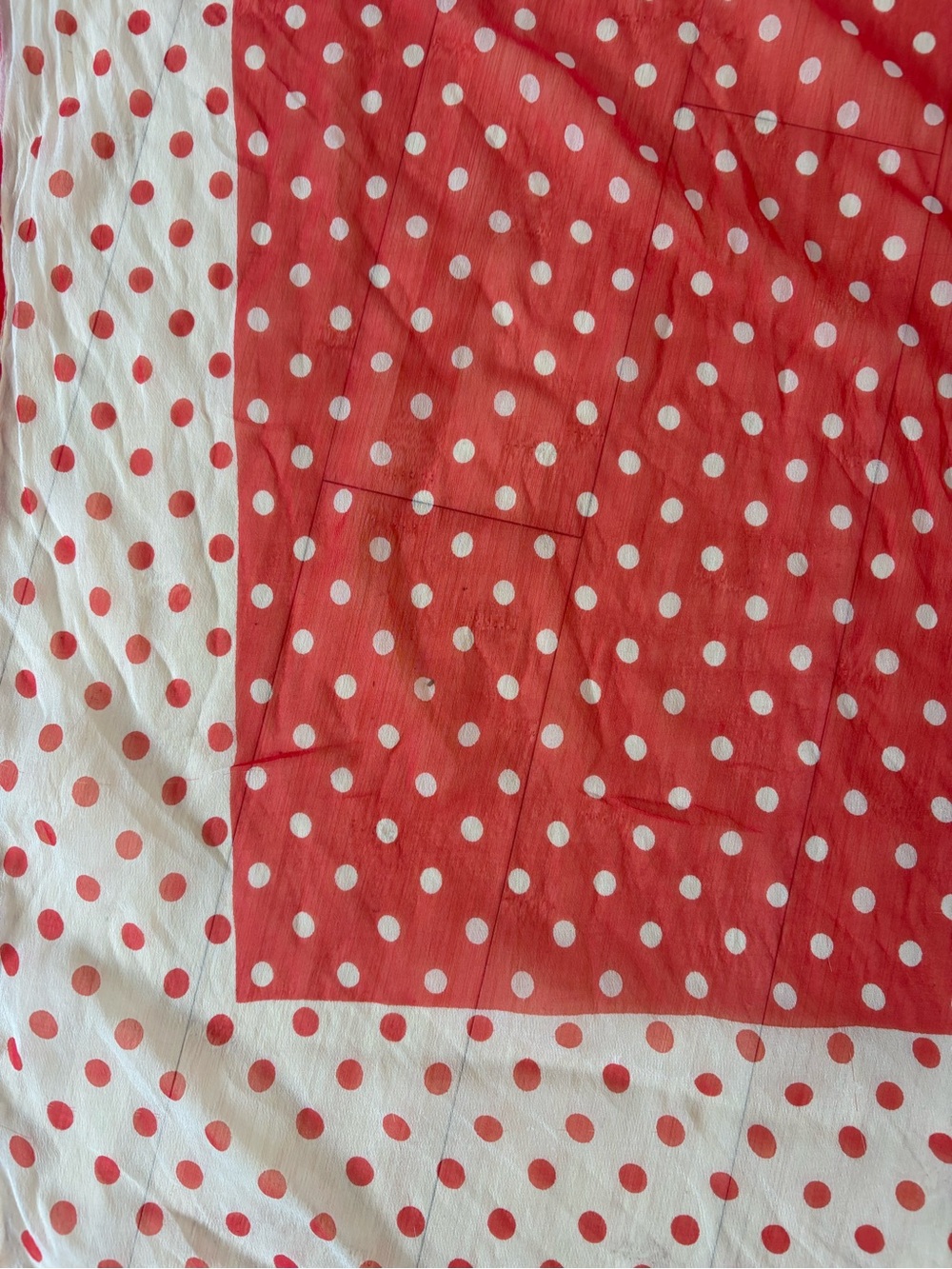 Red and White Nylon Polka Dot Scarf Vintage - Picture 2 of 2